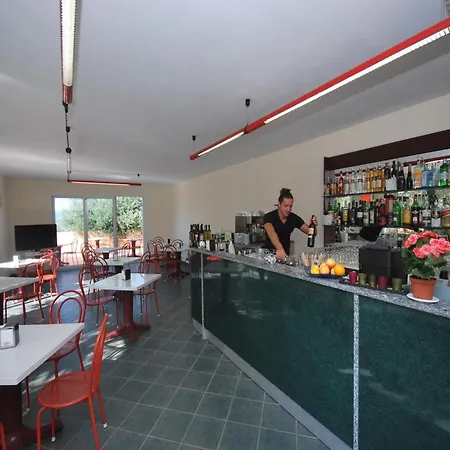 Fuer 4 Personen In Imperia